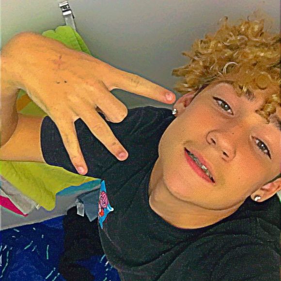 Meet your Posher, Josh - Picture 1 of 1